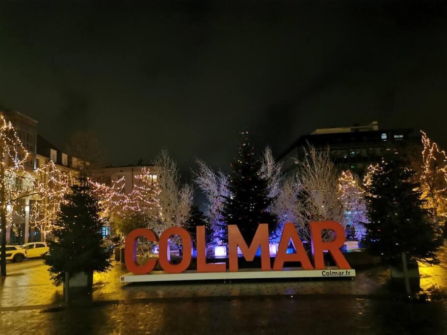 Logement Colmar Centre Avec Parking Exterior foto