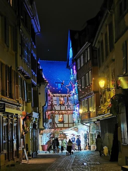 Logement Colmar Centre Avec Parking Exterior foto
